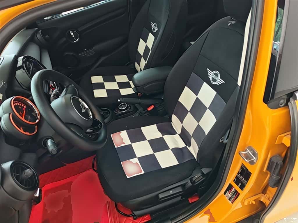 Mini ONE, 2017 15