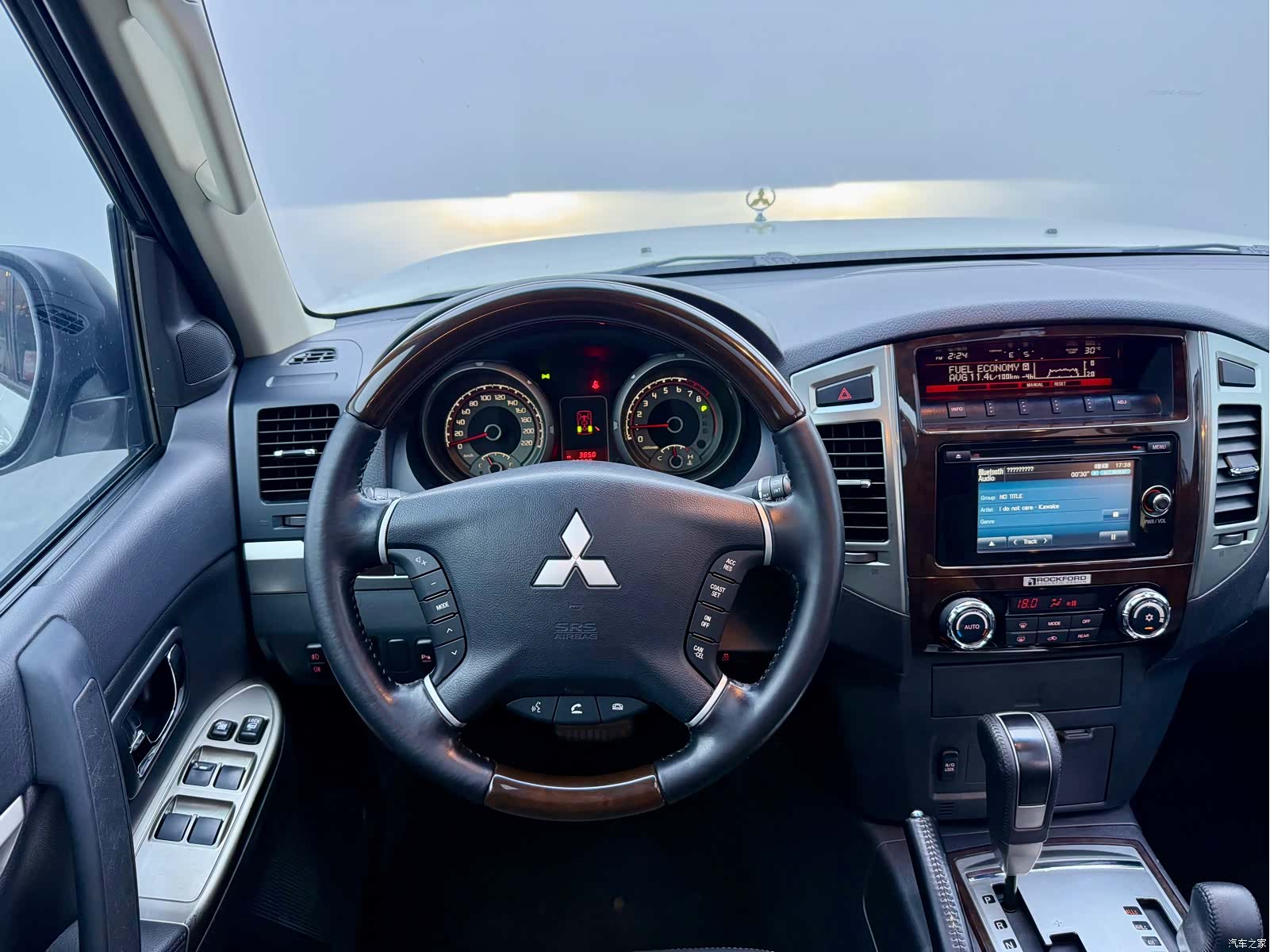Mitsubishi Pajero, 2019 13