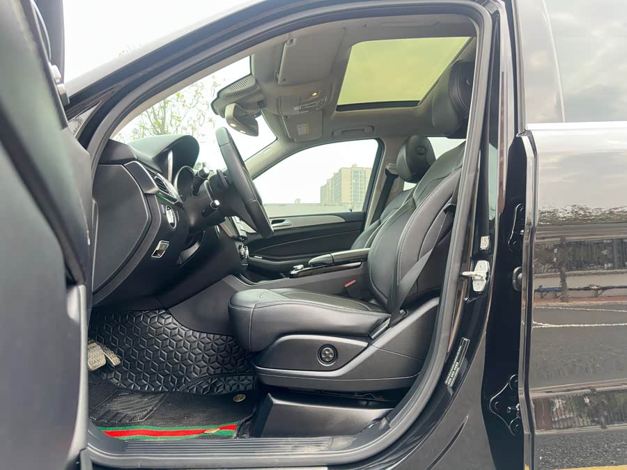 Mercedes-Benz GLE 2016, фото 10