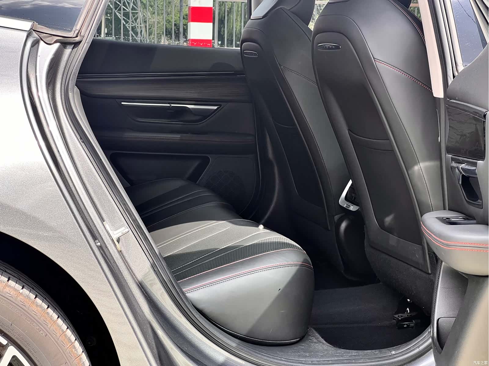 Xpeng P7, 2021 10