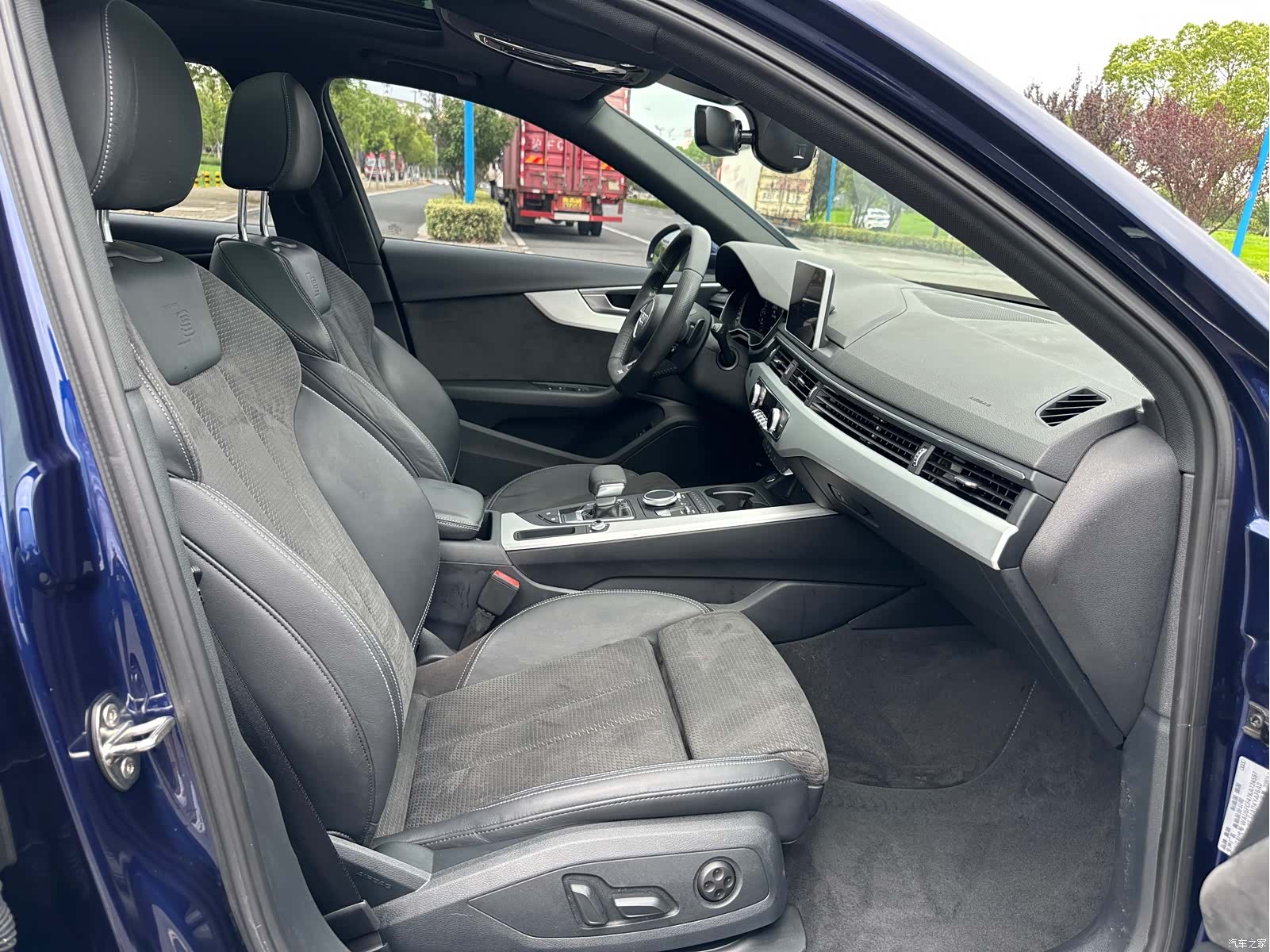 Audi A4, 2019 17