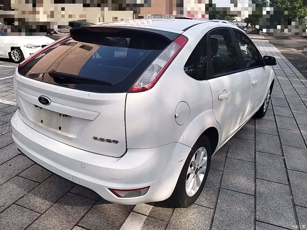 Ford Focus, 2014 7