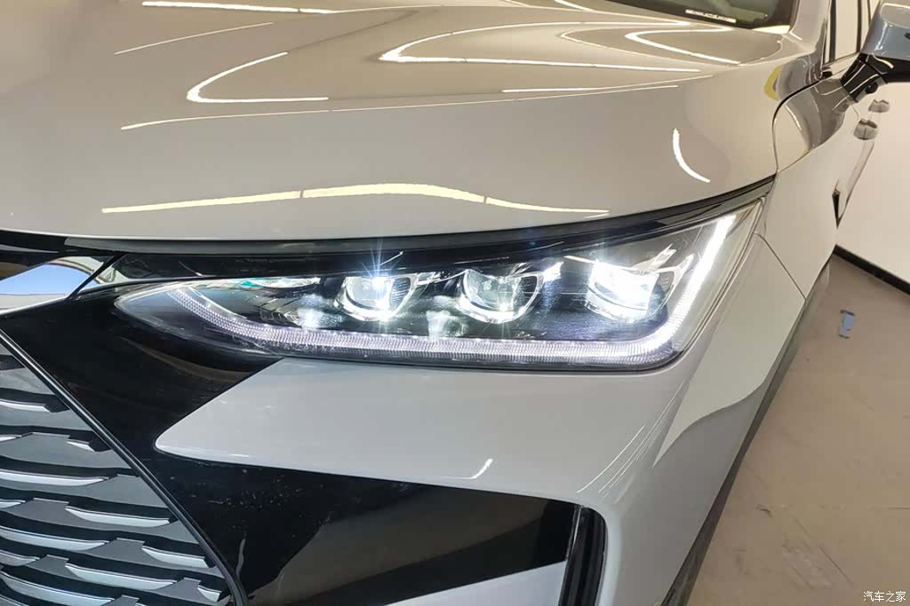 BYD Tang, 2025 все фото