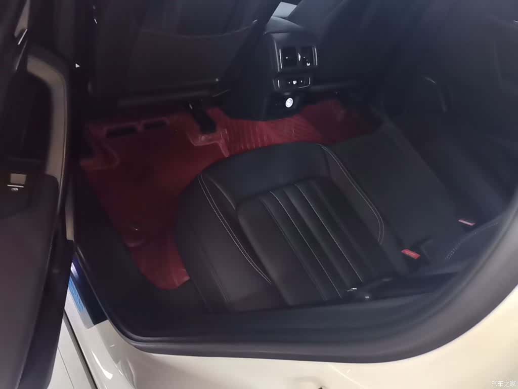 Audi Q5L, 2022 17