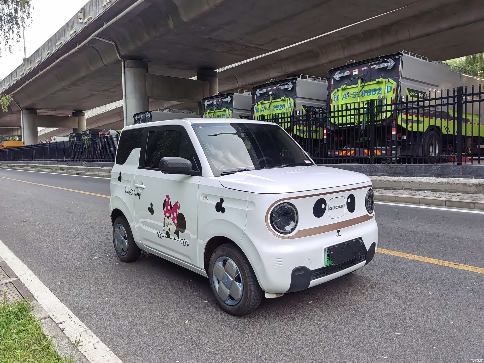 Geely Panda, 2025 3