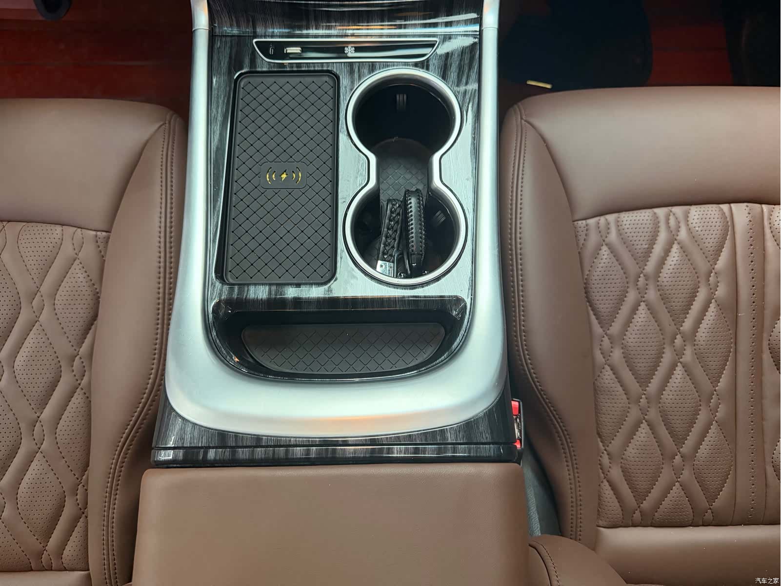 Buick GL8, 2022 8