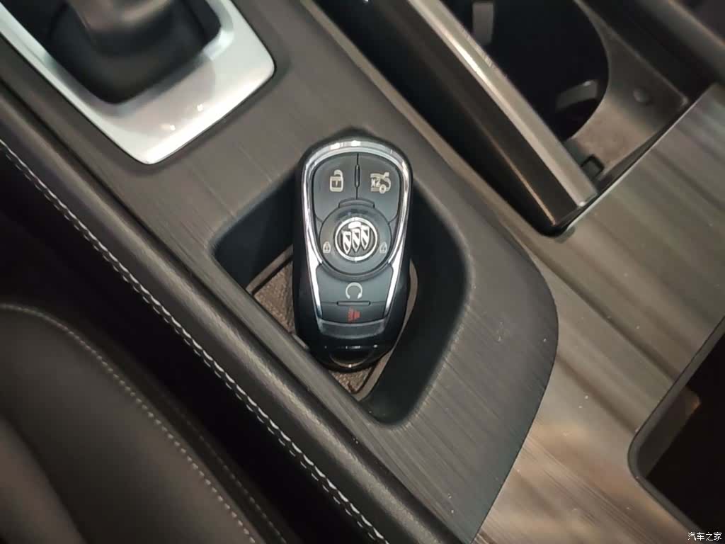Buick LaCrosse, 2020 9