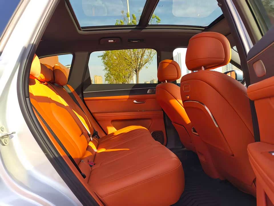 AITO Ask the world M7