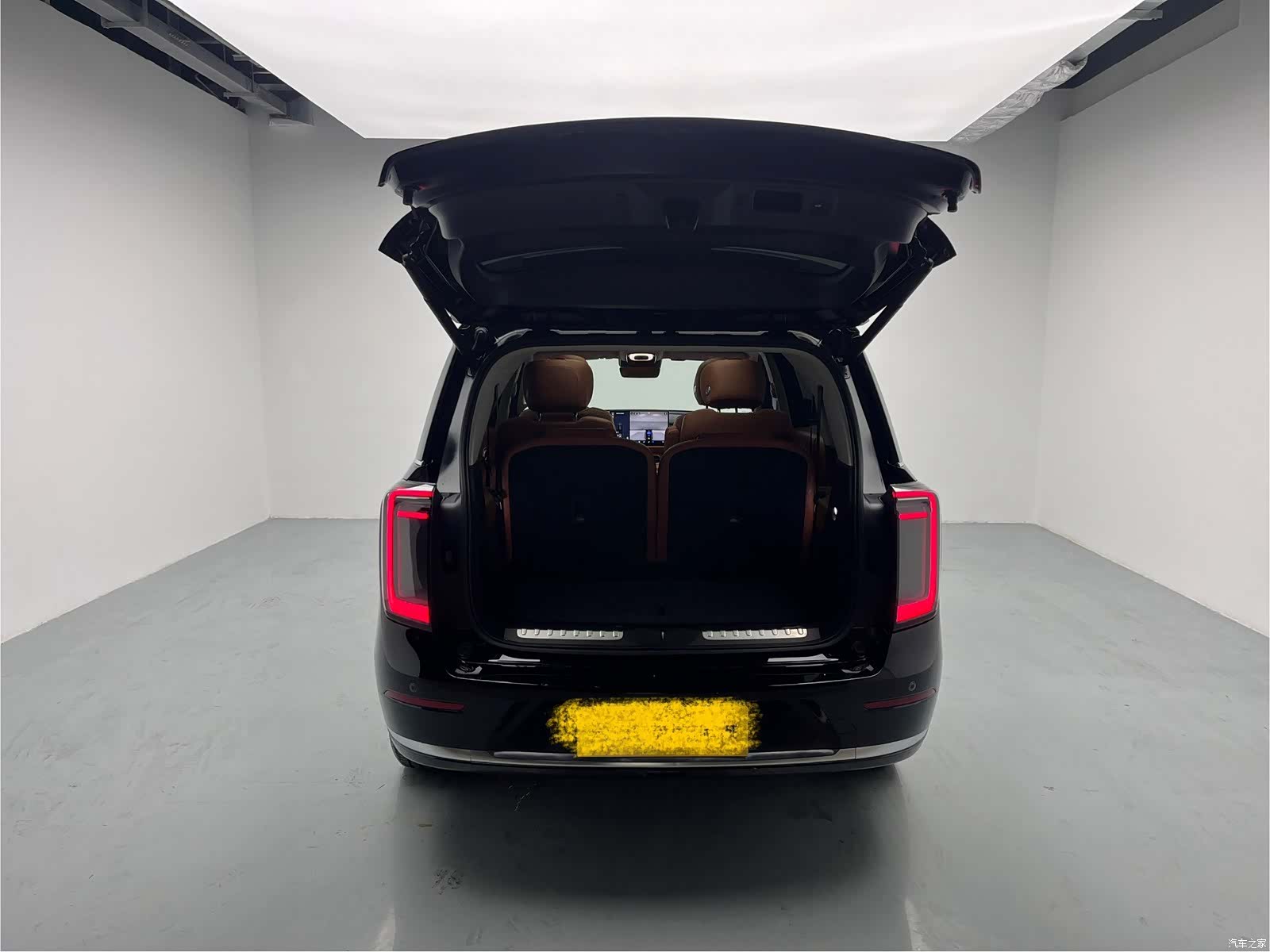 Trumpchi S9, 2025 10
