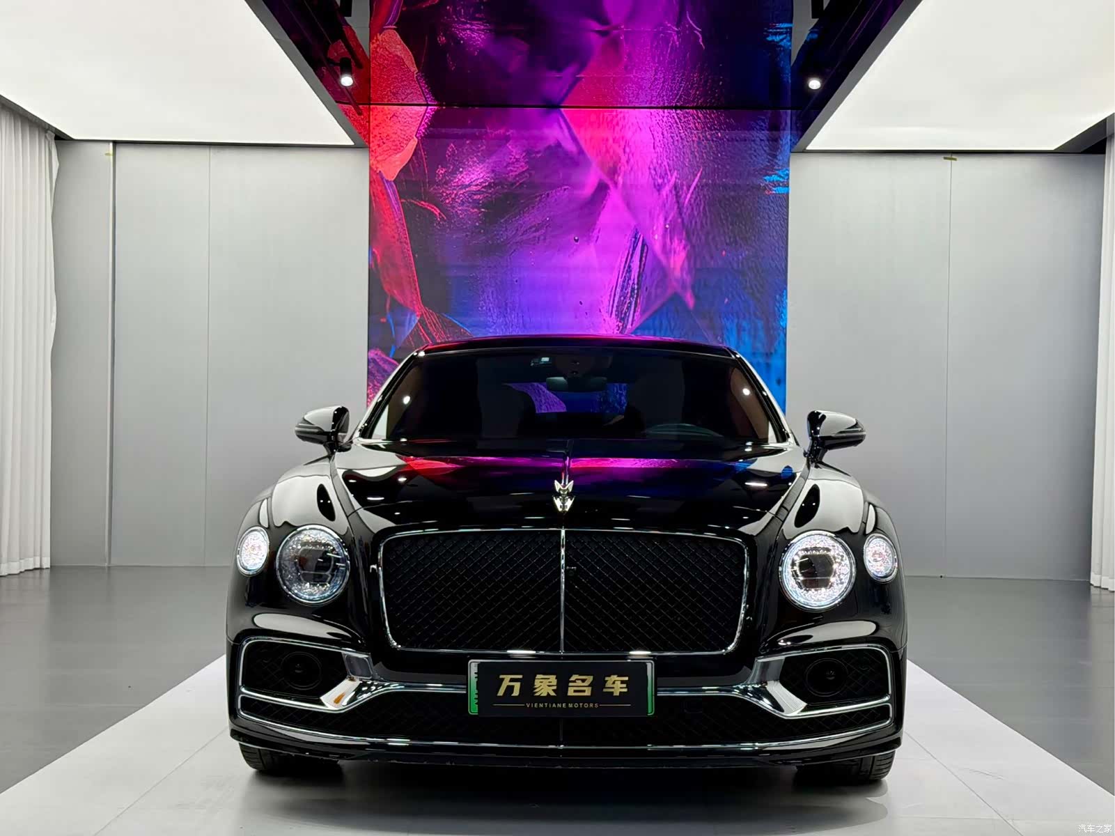 Bentley Flying Spur, 2024 2