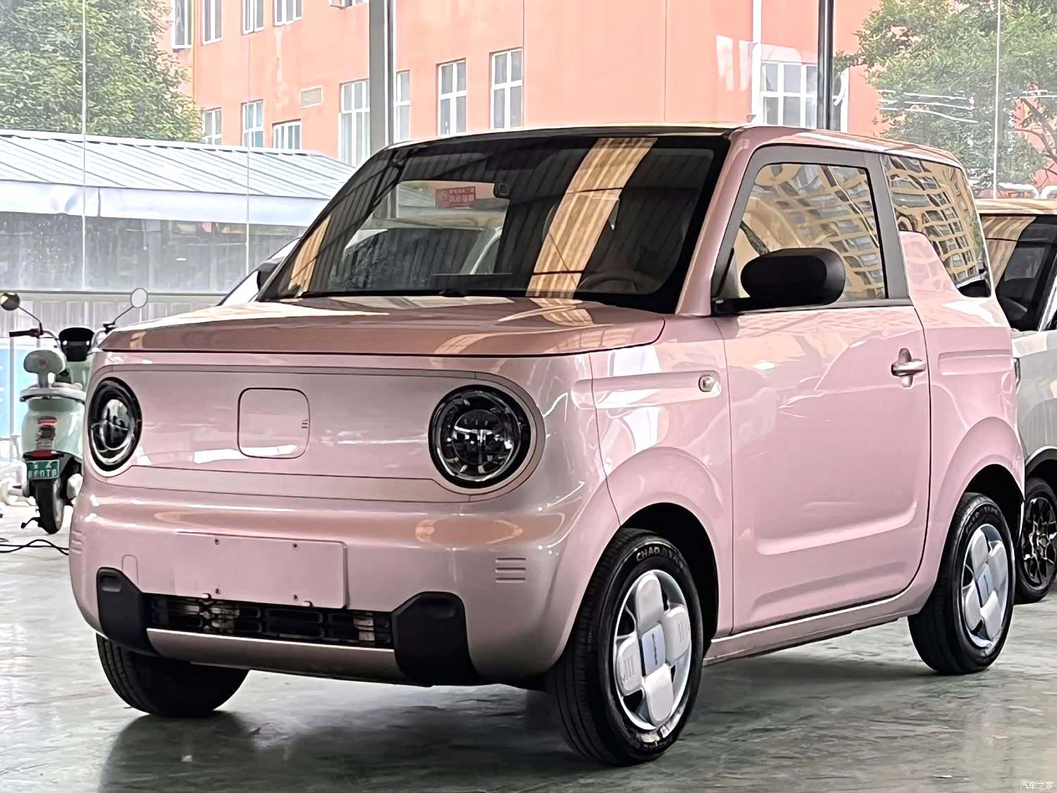 Geely Panda, 2023 1