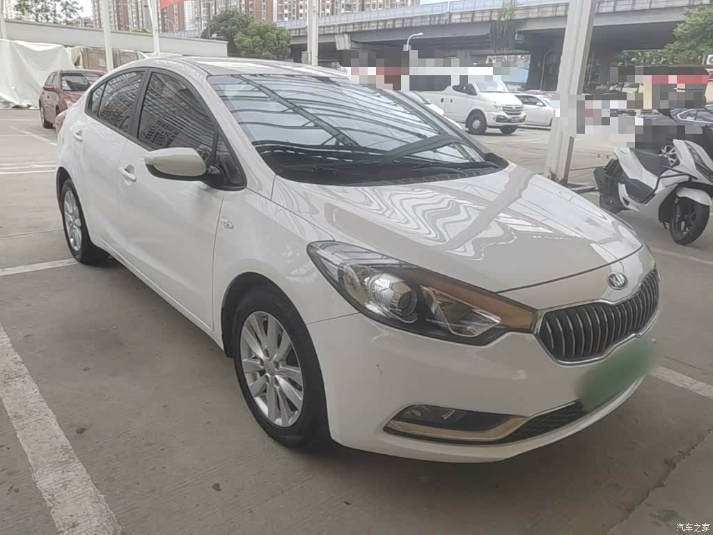Kia K3, 2015 4