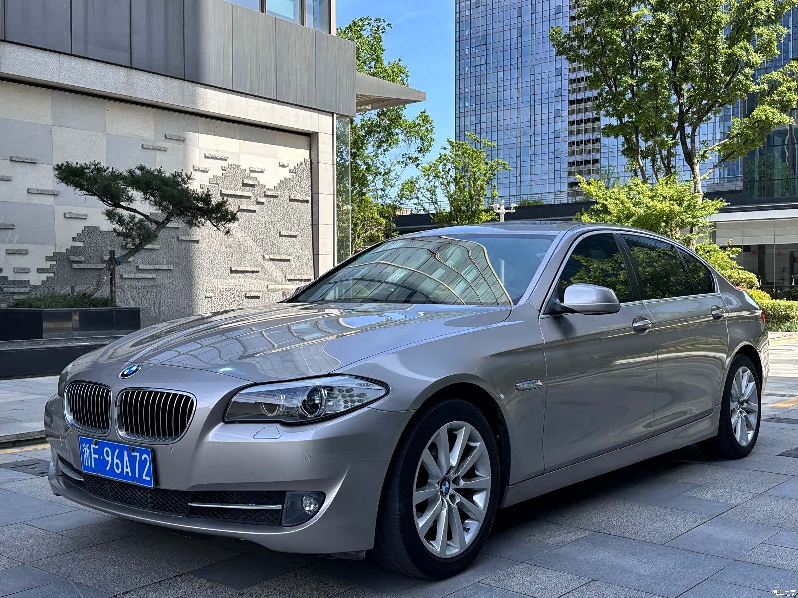 BMW 5 Series, 2012 1