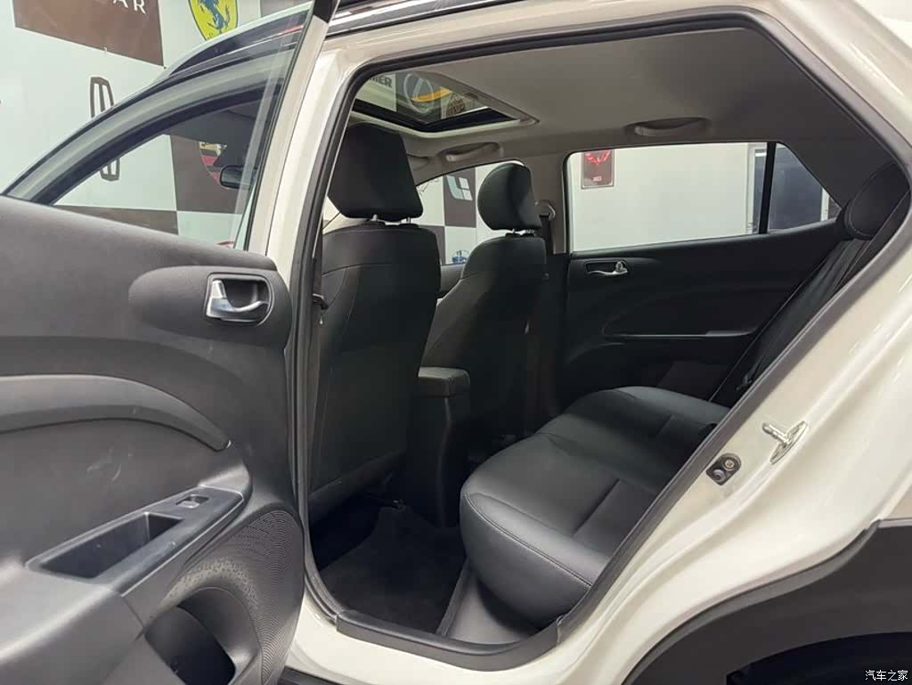 Kia KX1, 2022 8