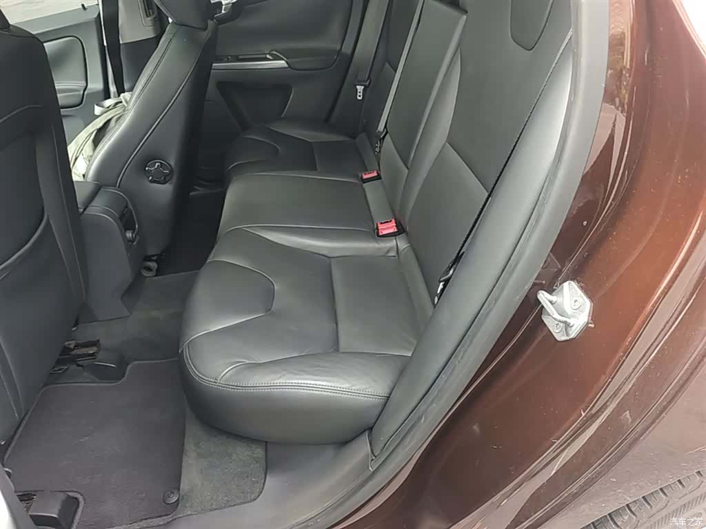 Volvo XC60, 2014 17