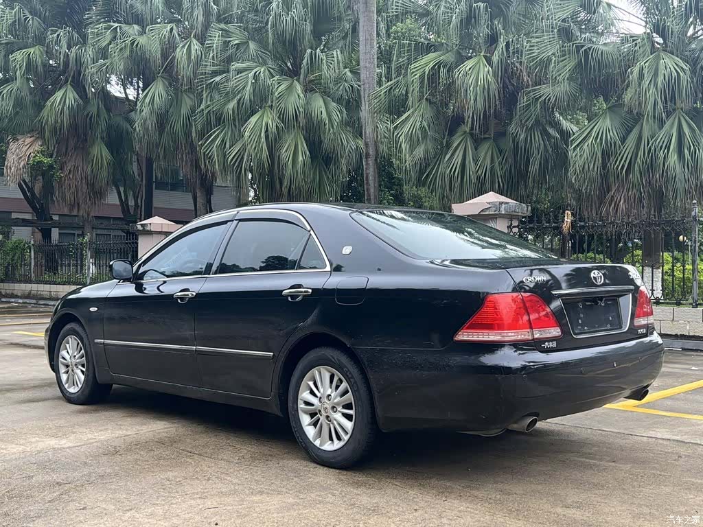 Toyota Crown, 2008 9