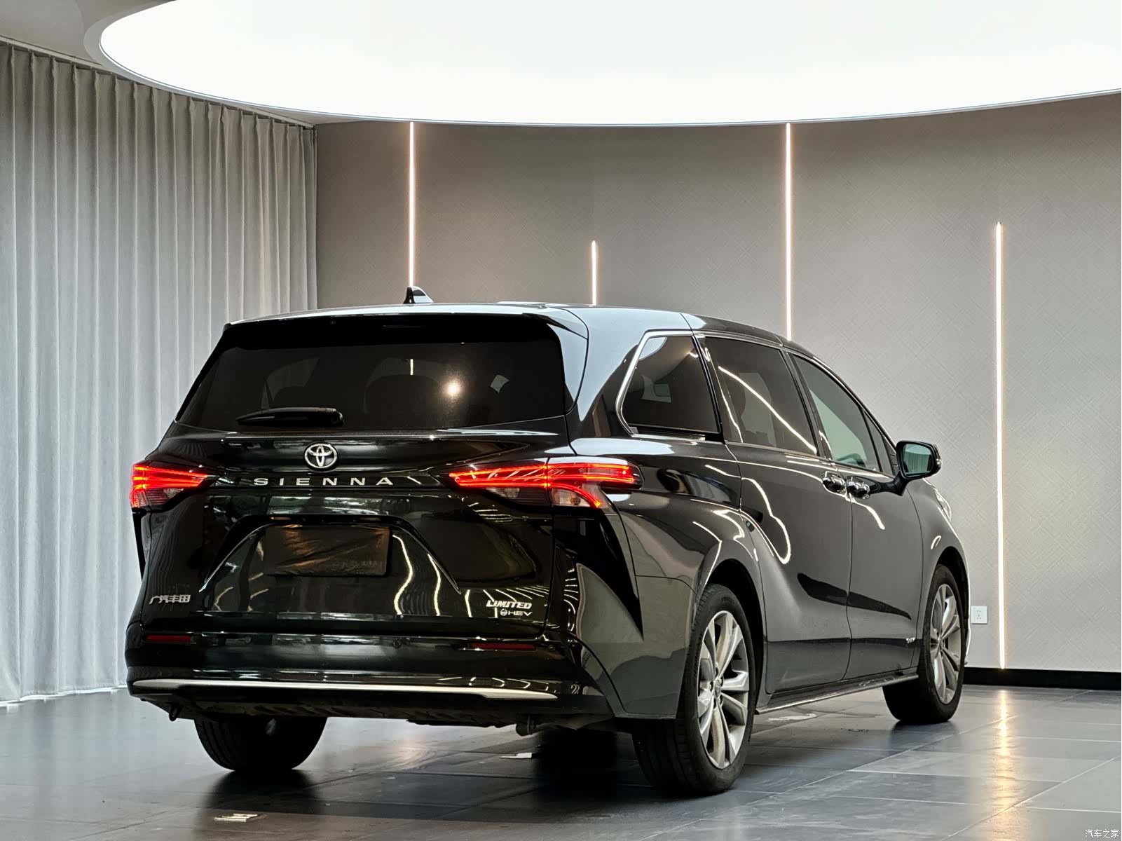 Toyota Sienna, 2025 8