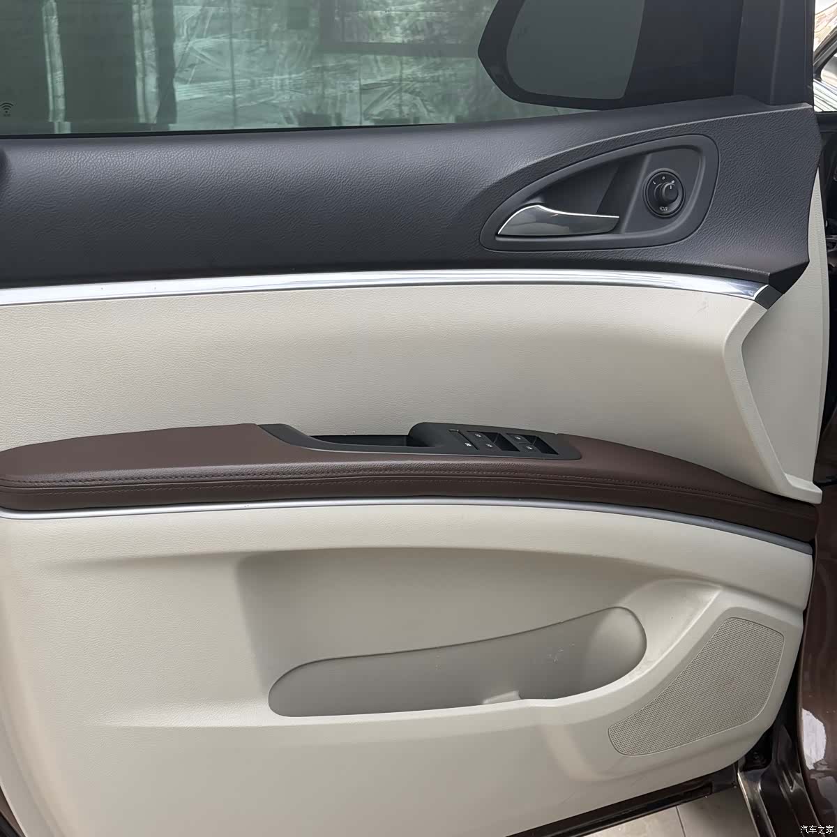 Buick GL8, 2021 8