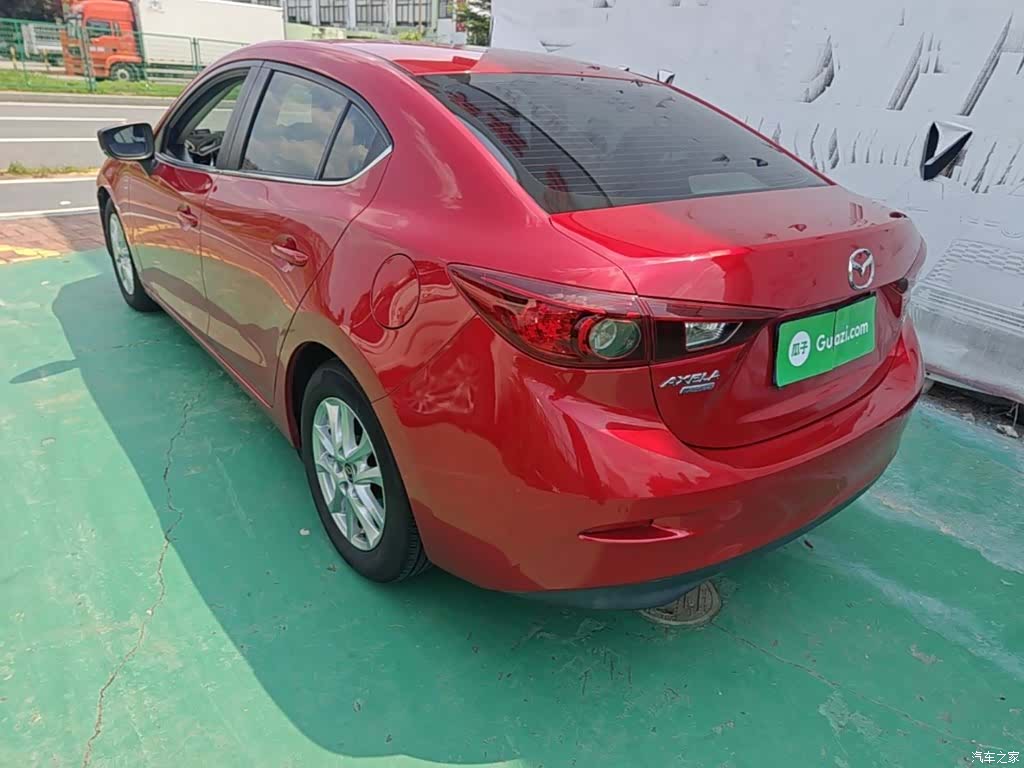 Mazda Mazda3, 2018 все фото