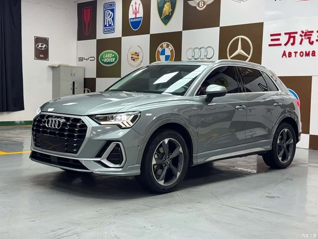 Audi Q3, 2022 1