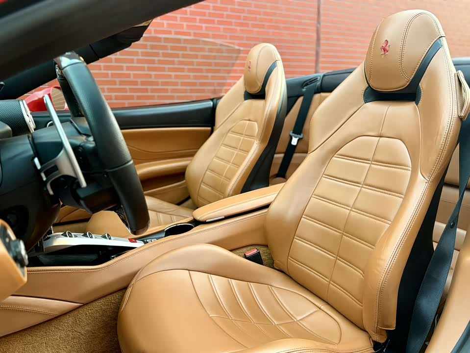 Ferrari California T