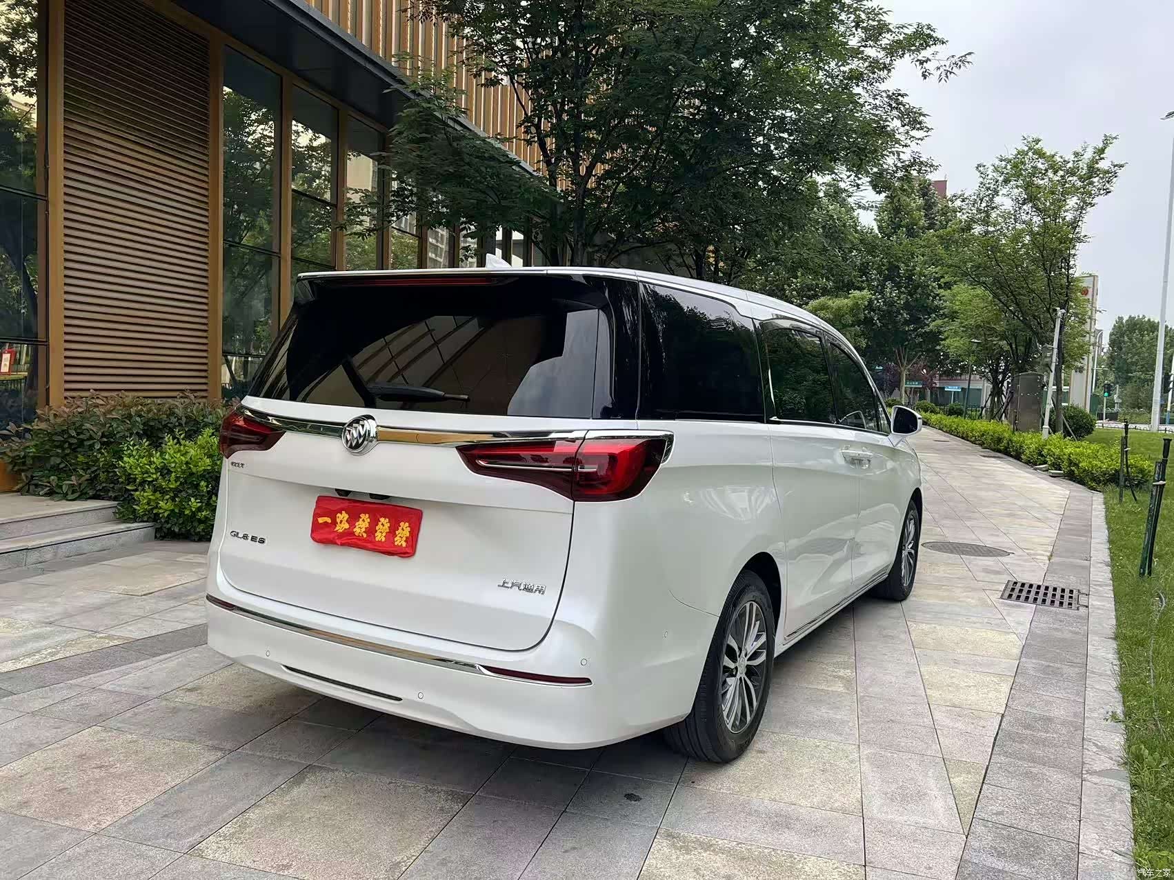 Buick GL8, 2022 все фото