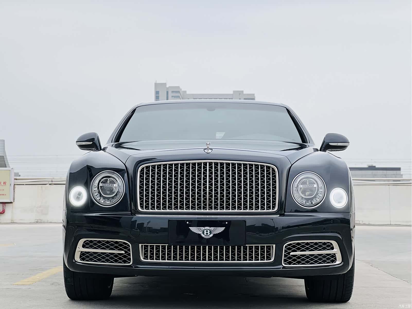 Bentley Mulsanne, 2017 3