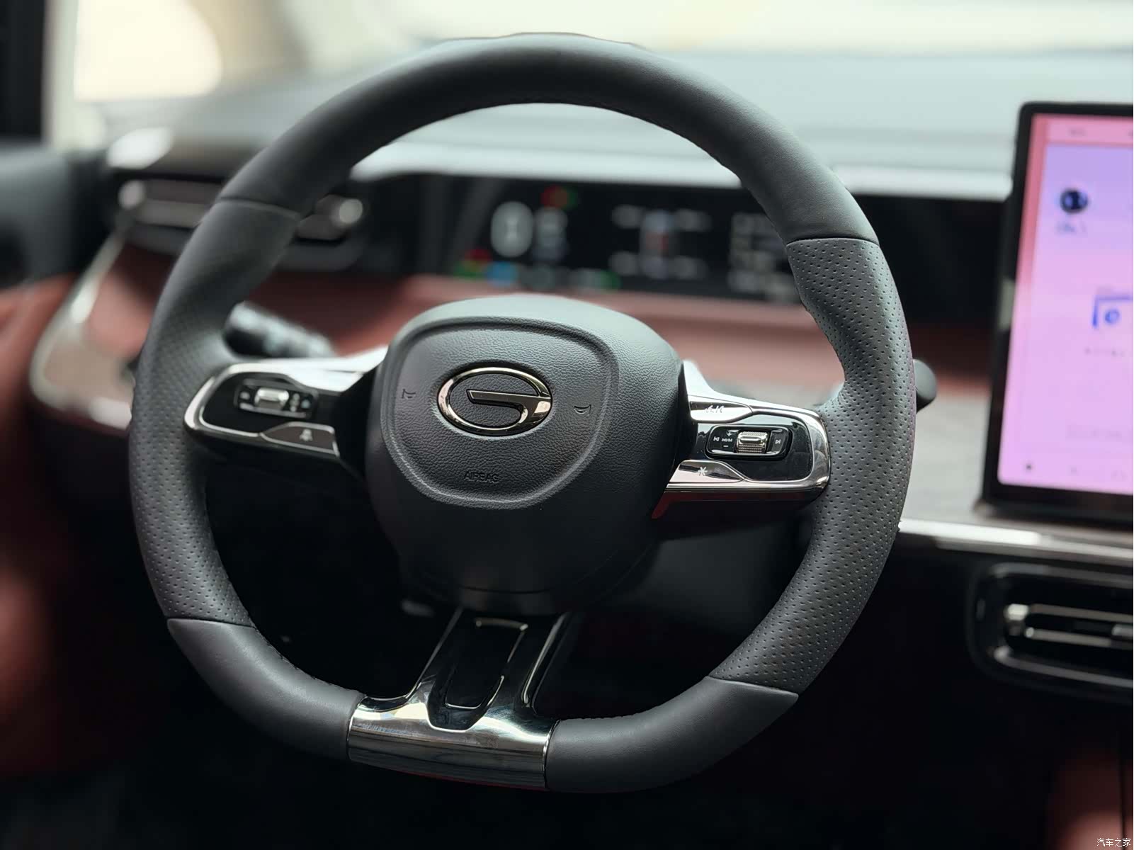 Trumpchi E8, 2024 16