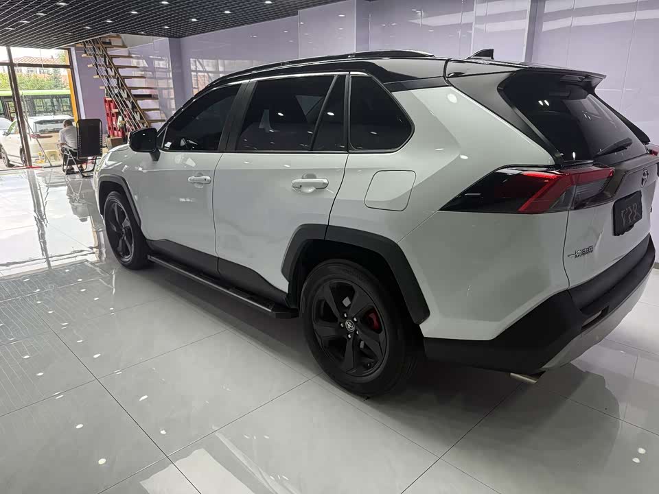 Toyota RAV4 Rongfang Toyota RAV4 Rongfang