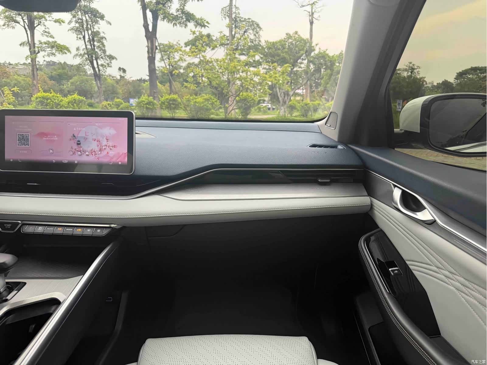 Geely Preface, 2022 11