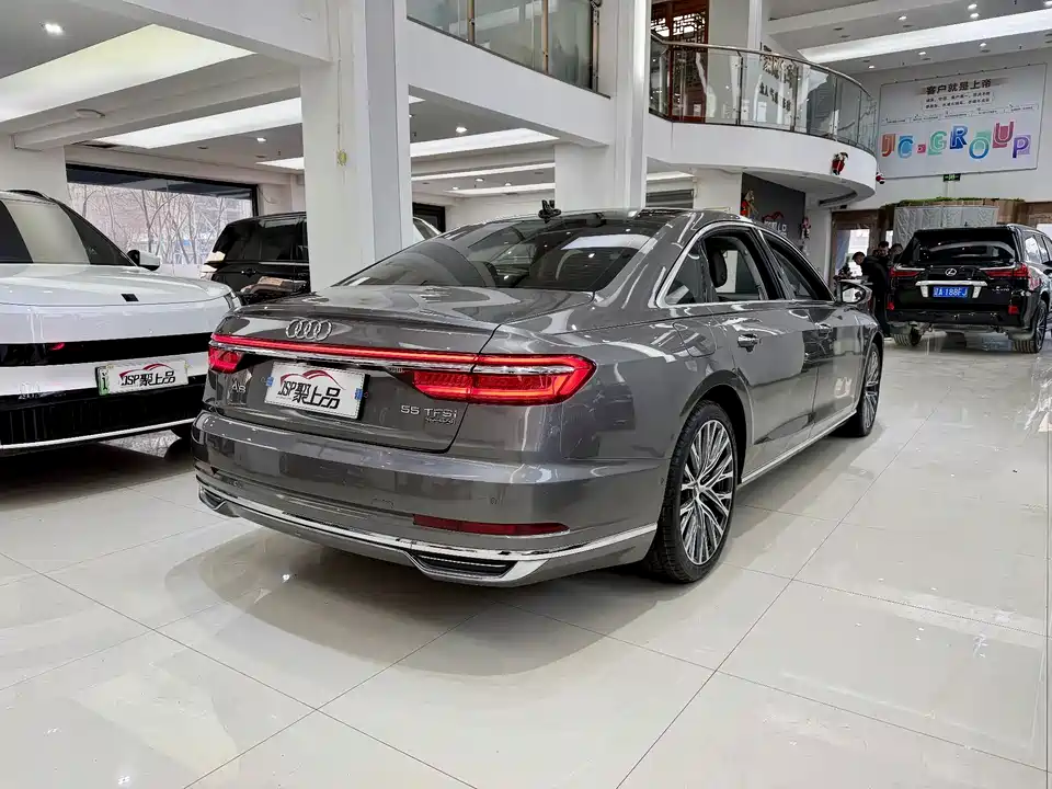Audi A8