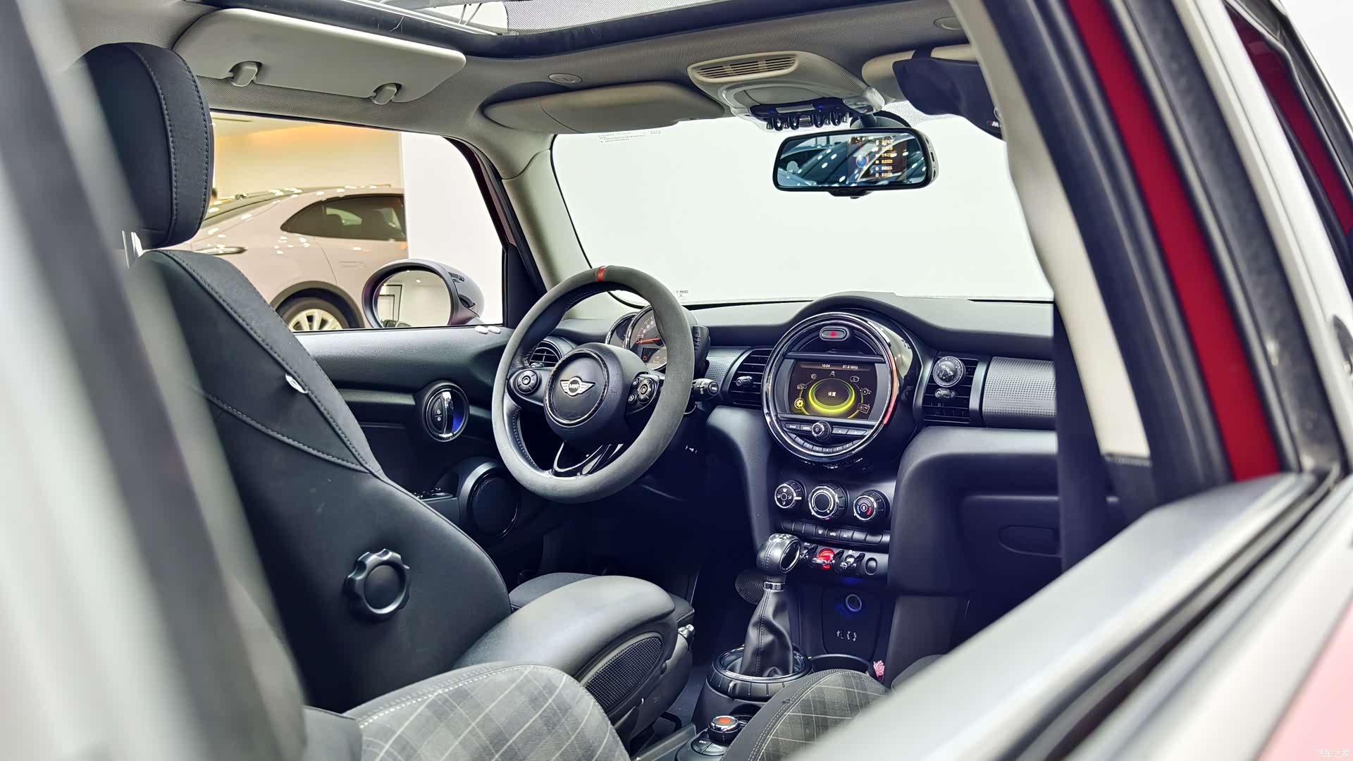 Mini Cooper, 2015 16