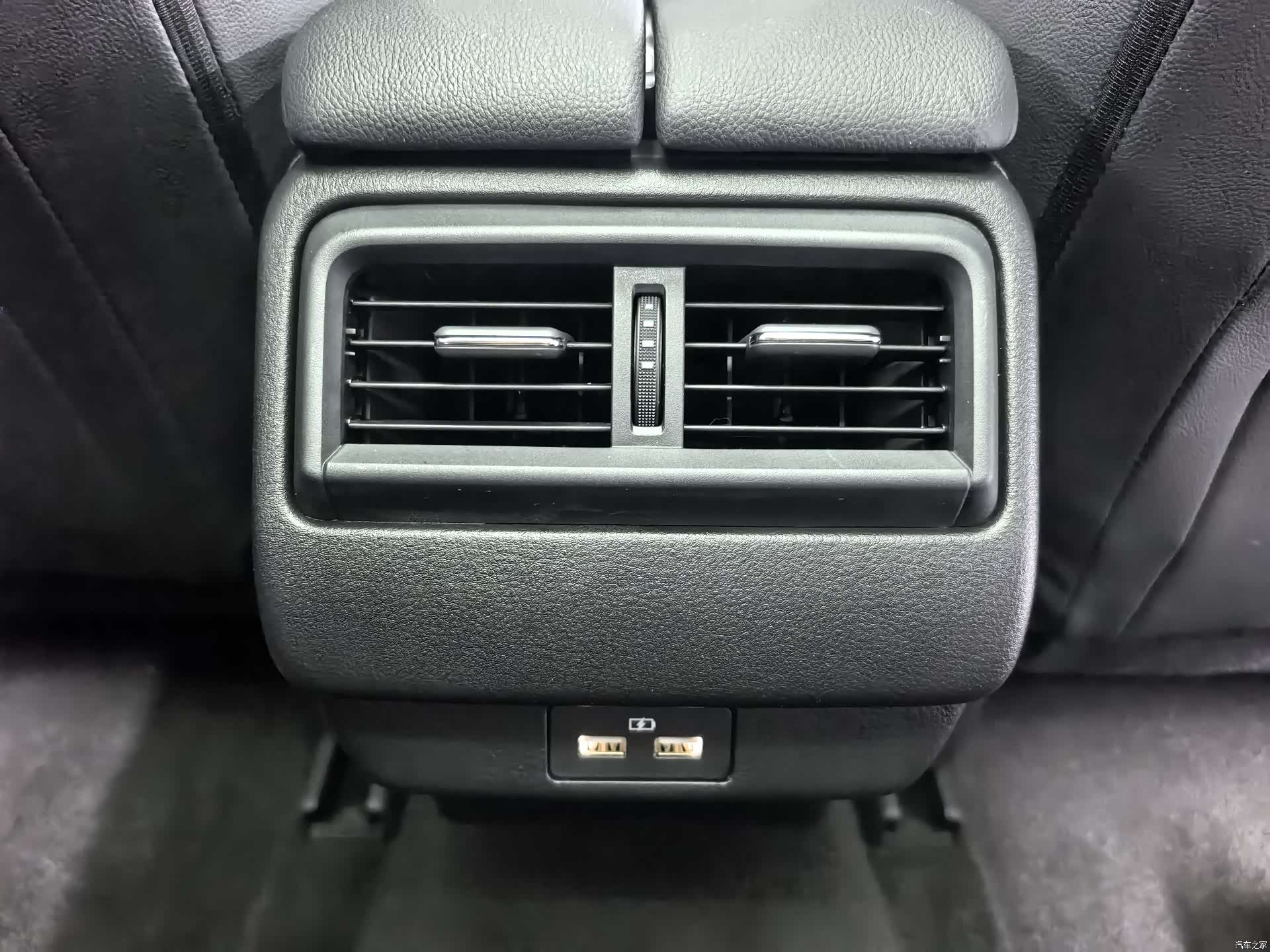 Mazda CX-50, 2023 10