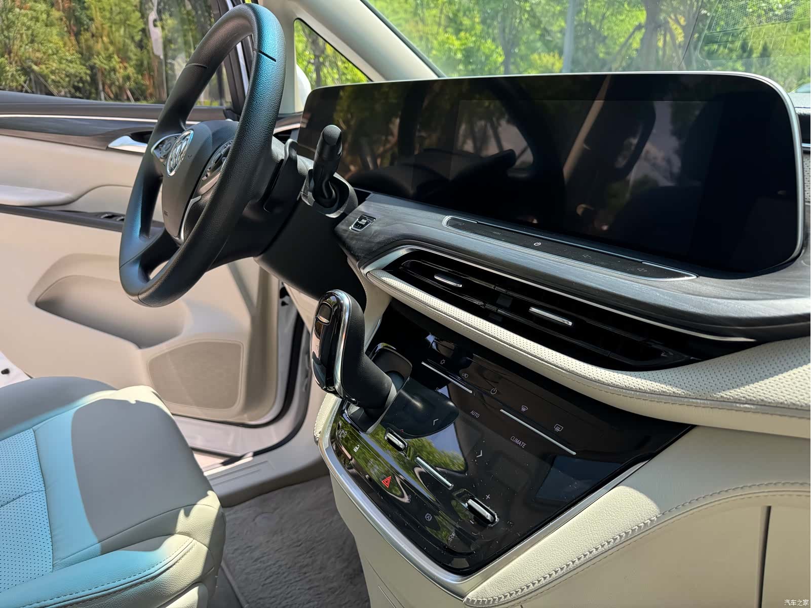 Buick GL8, 2022 11