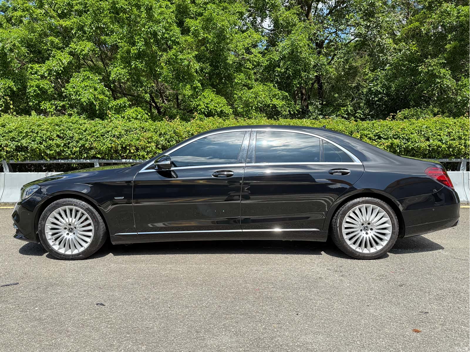 Mercedes-Benz S-Class, 2020 3
