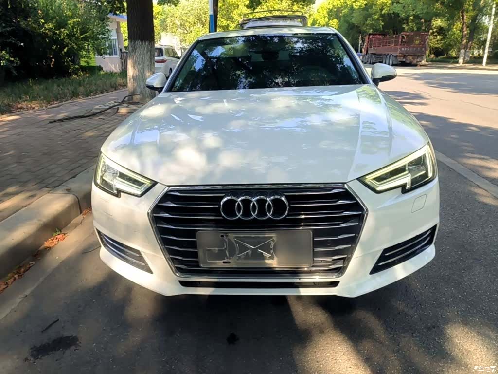 Audi A4L, 2018 3
