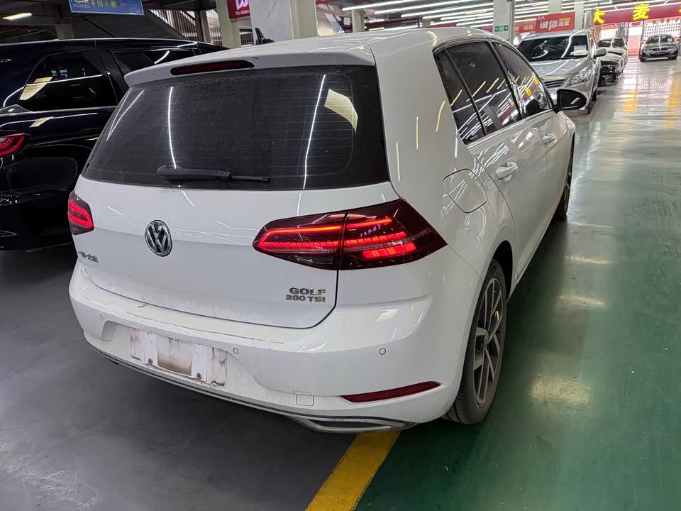 Volkswagen golf