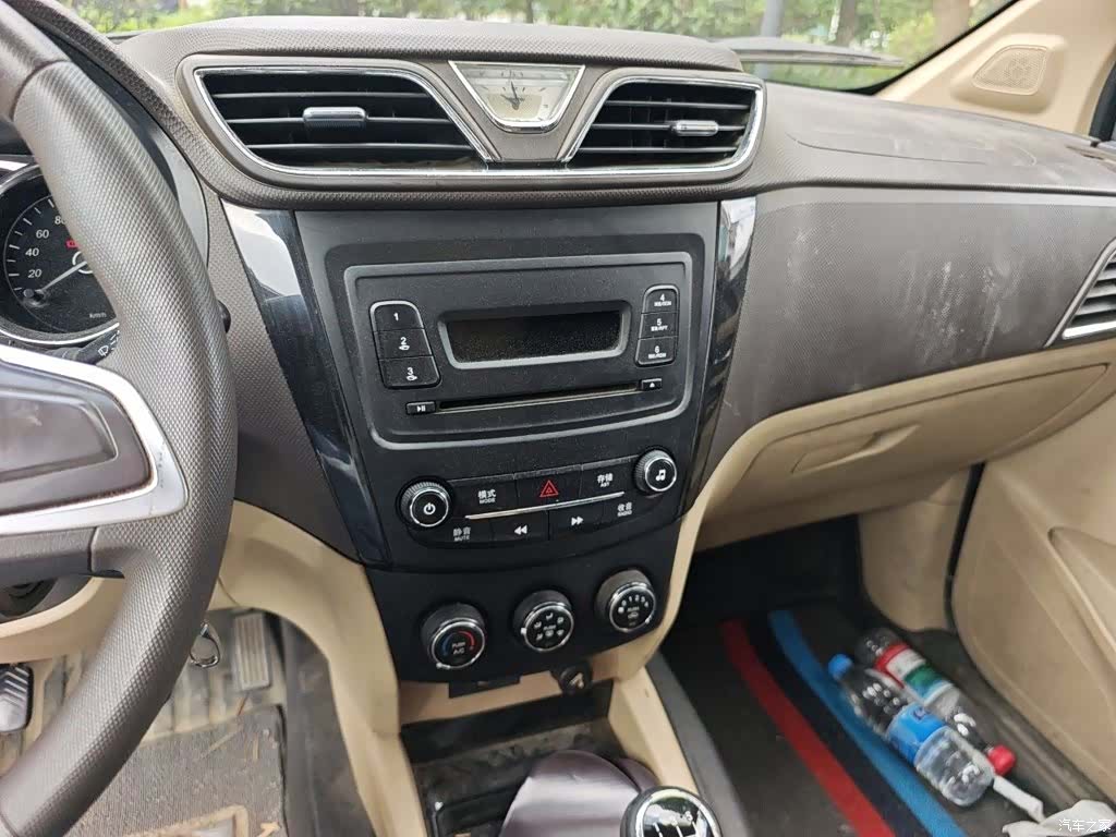 Wuling Hongguang, 2016 6