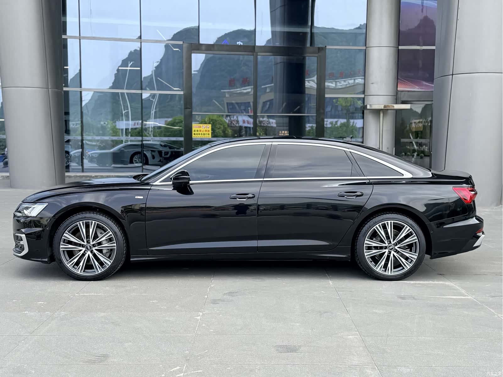 Audi A6L, 2023 4