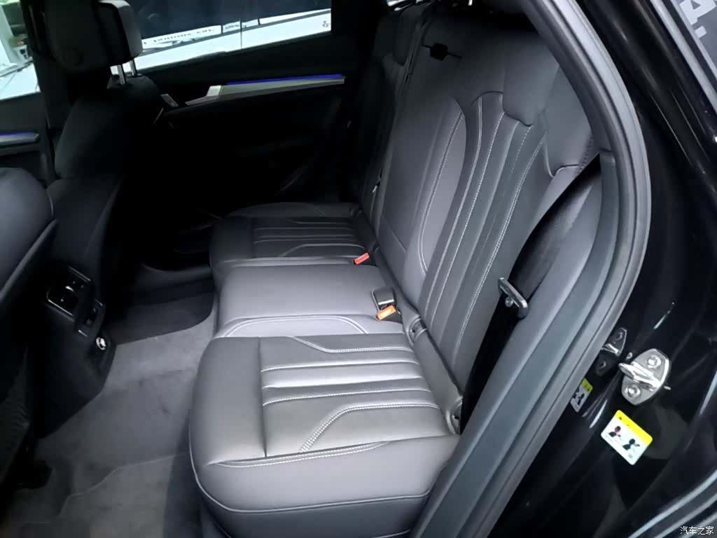 Audi Q5L, 2024 17