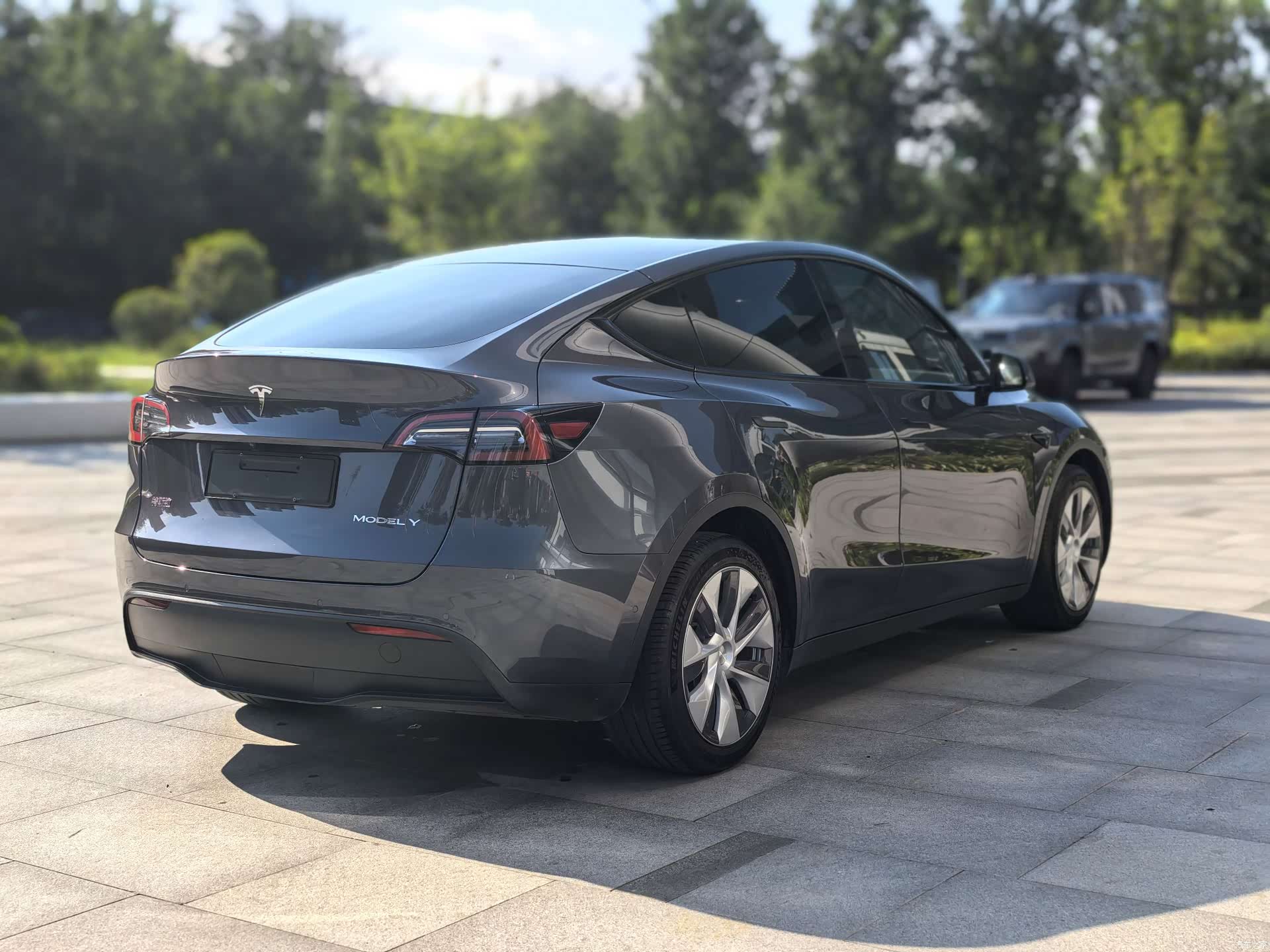 Tesla Model Y, 2021 все фото