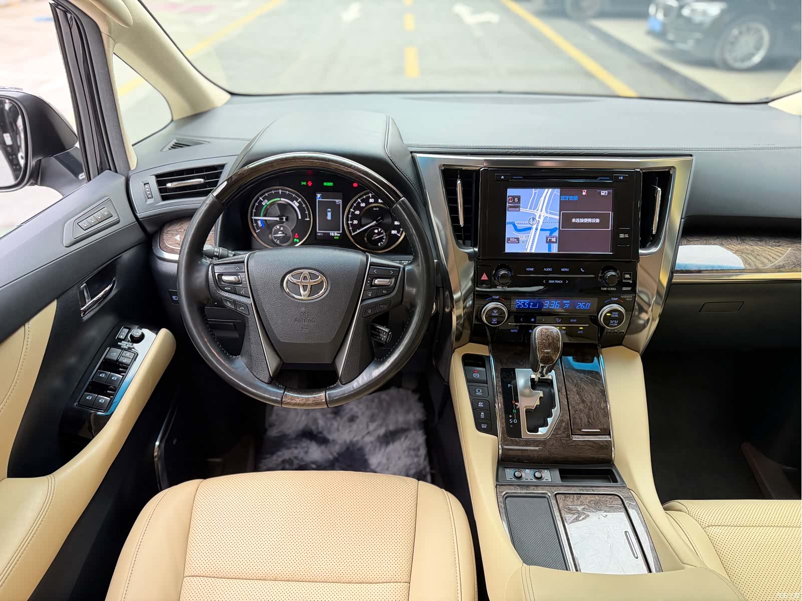 Toyota Vellfire, 2019 6