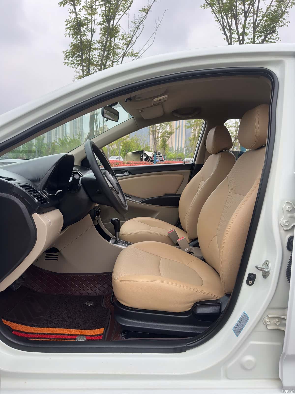 Hyundai GLS, 2014 16
