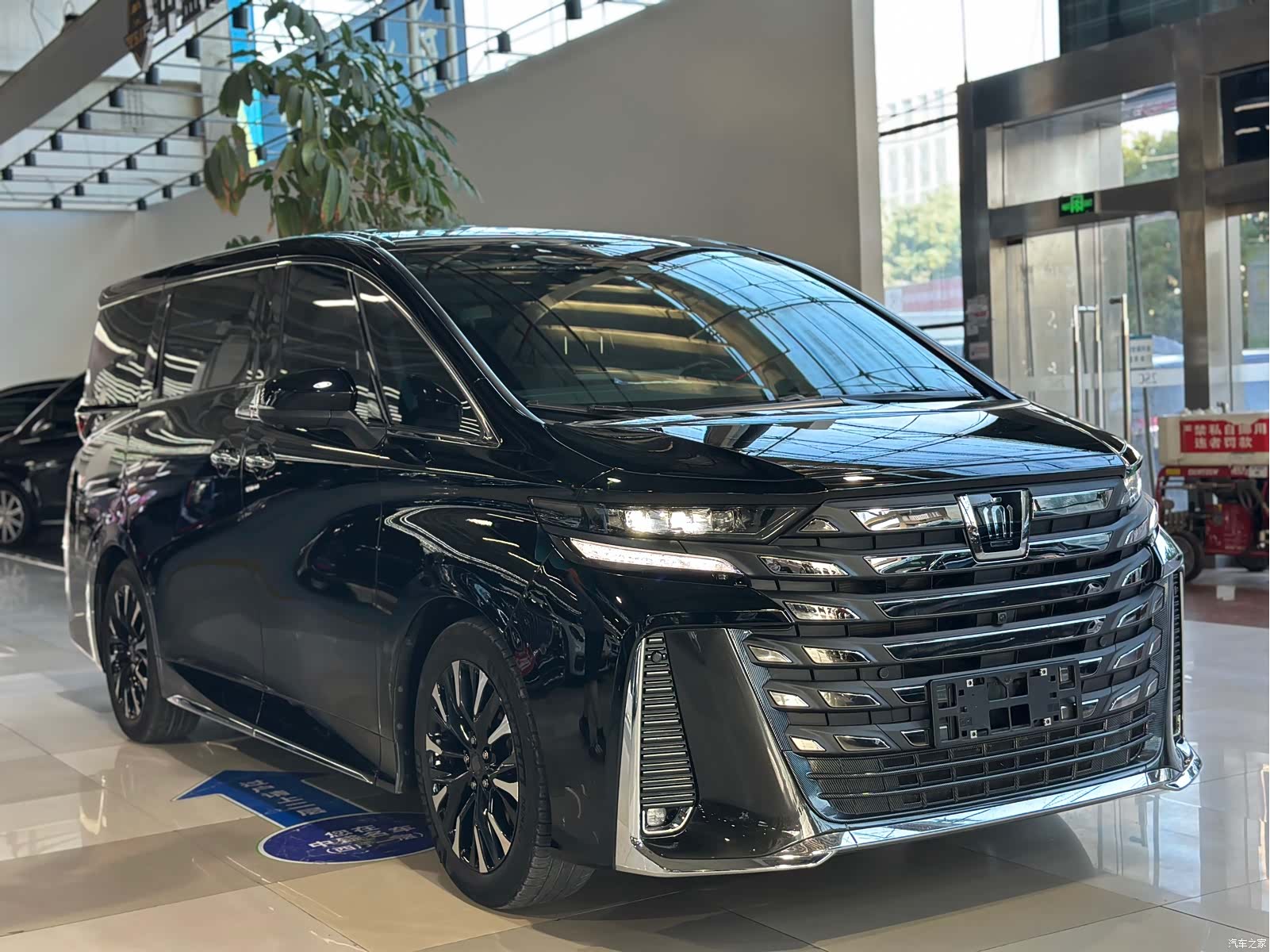 Toyota Vellfire, 2024 2