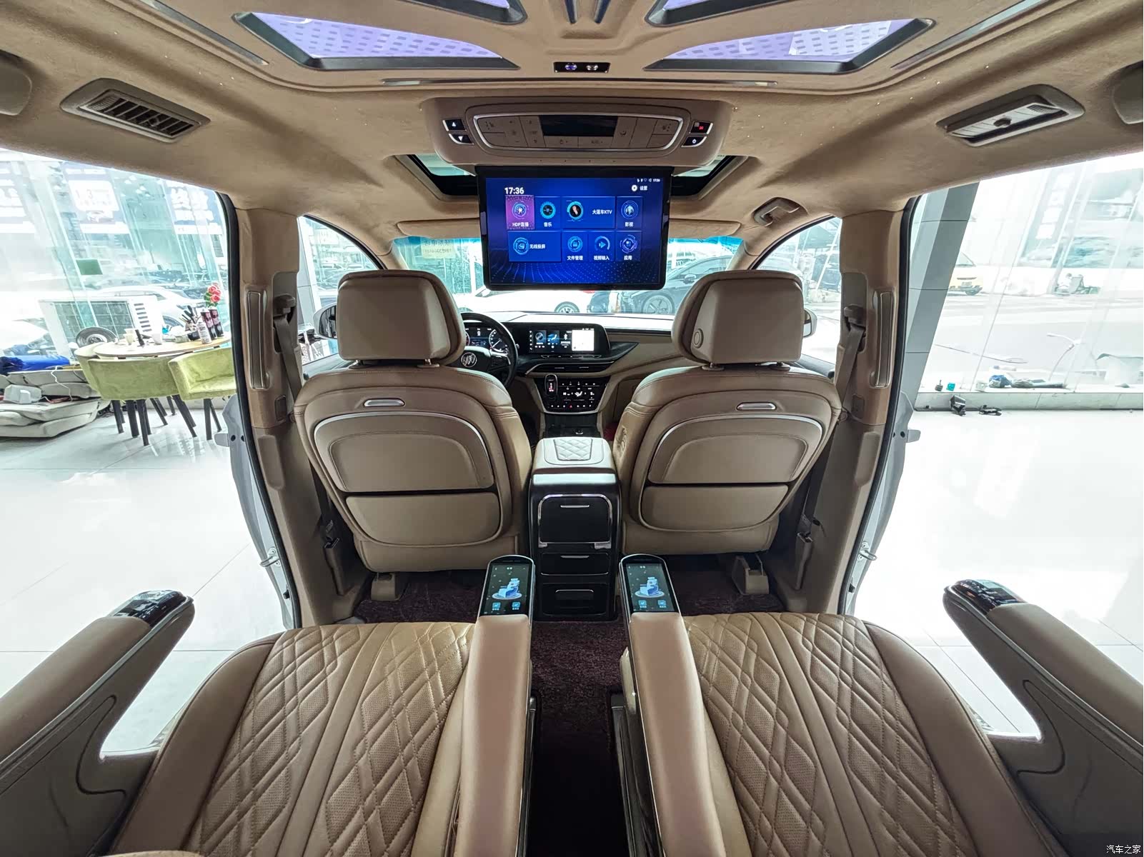 Buick GL8, 2020 18