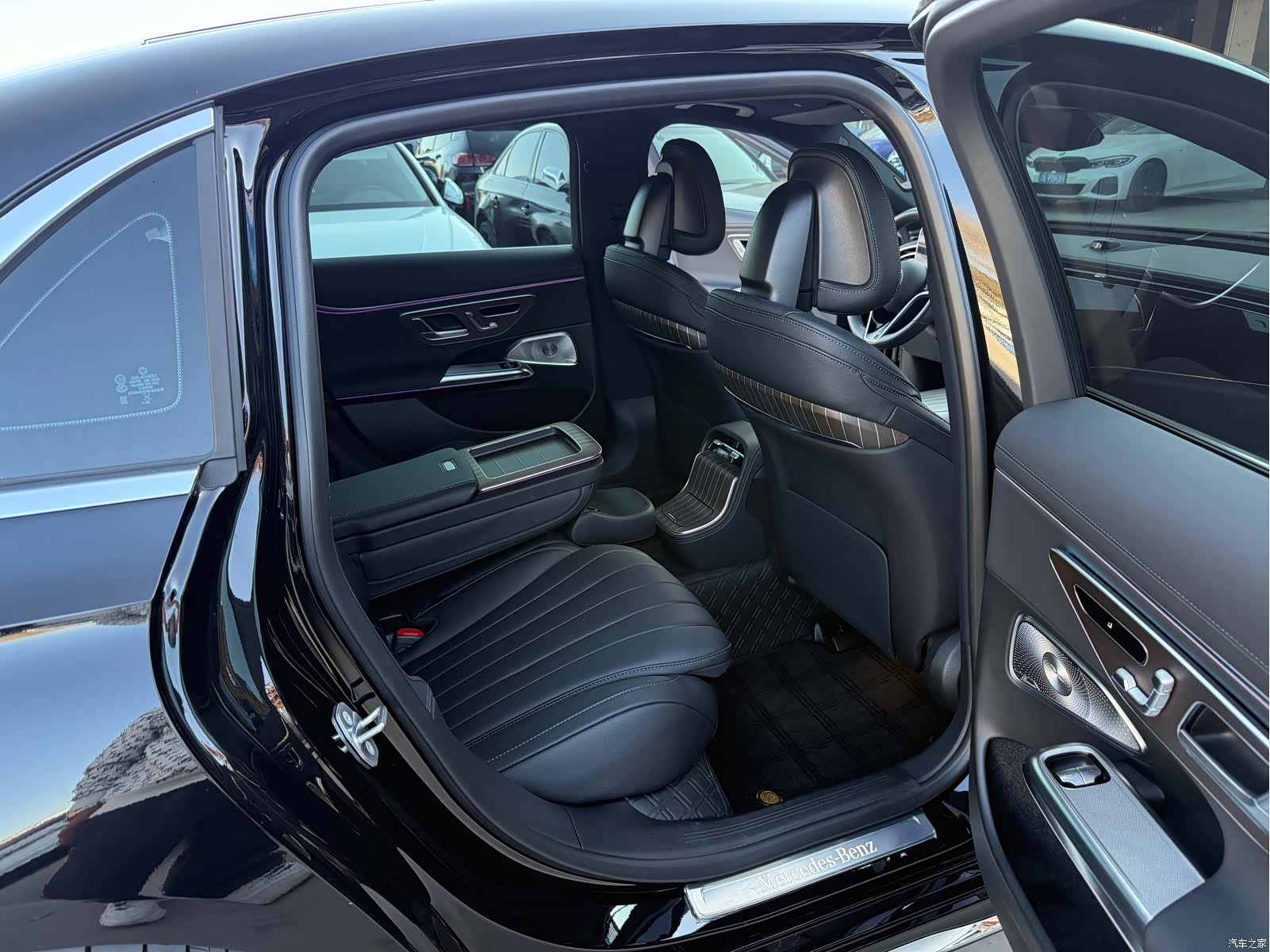 Mercedes-Benz E-Class, 2025 15