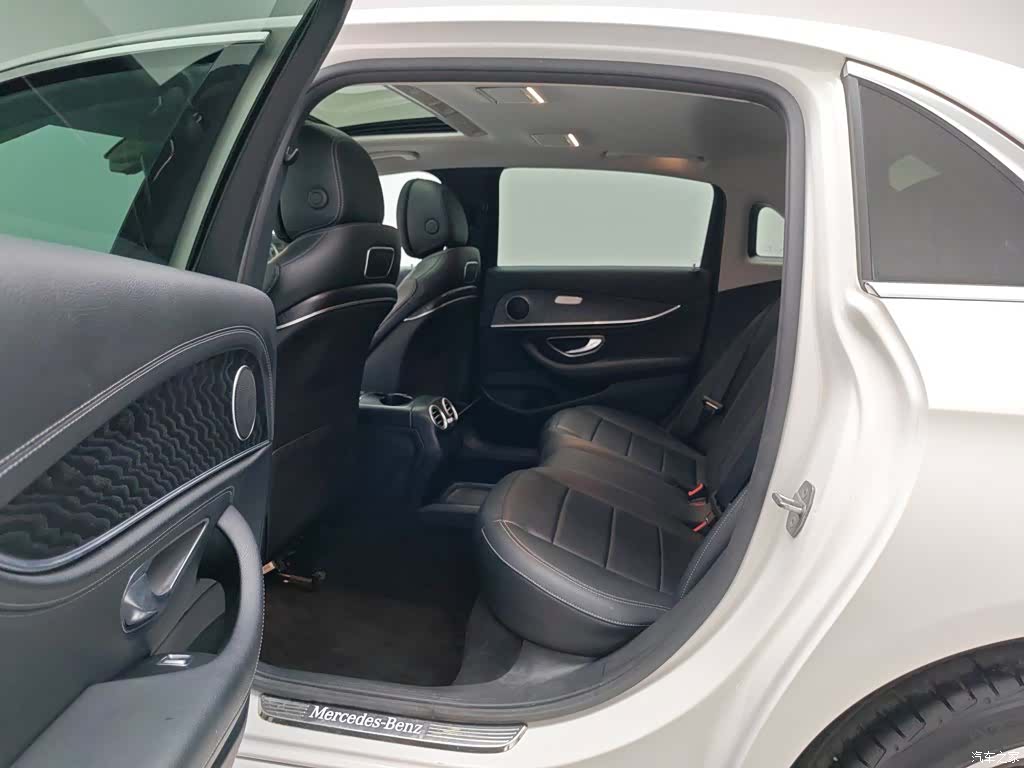 Mercedes-Benz E-Class, 2018 15