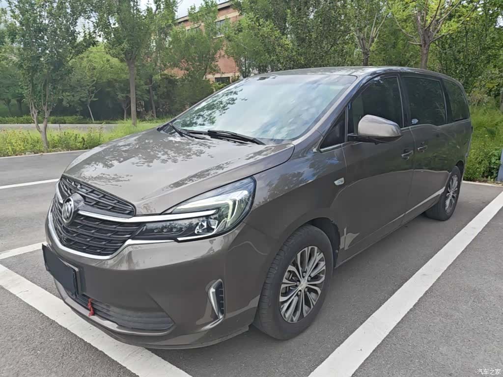 Buick GL8, 2021 1