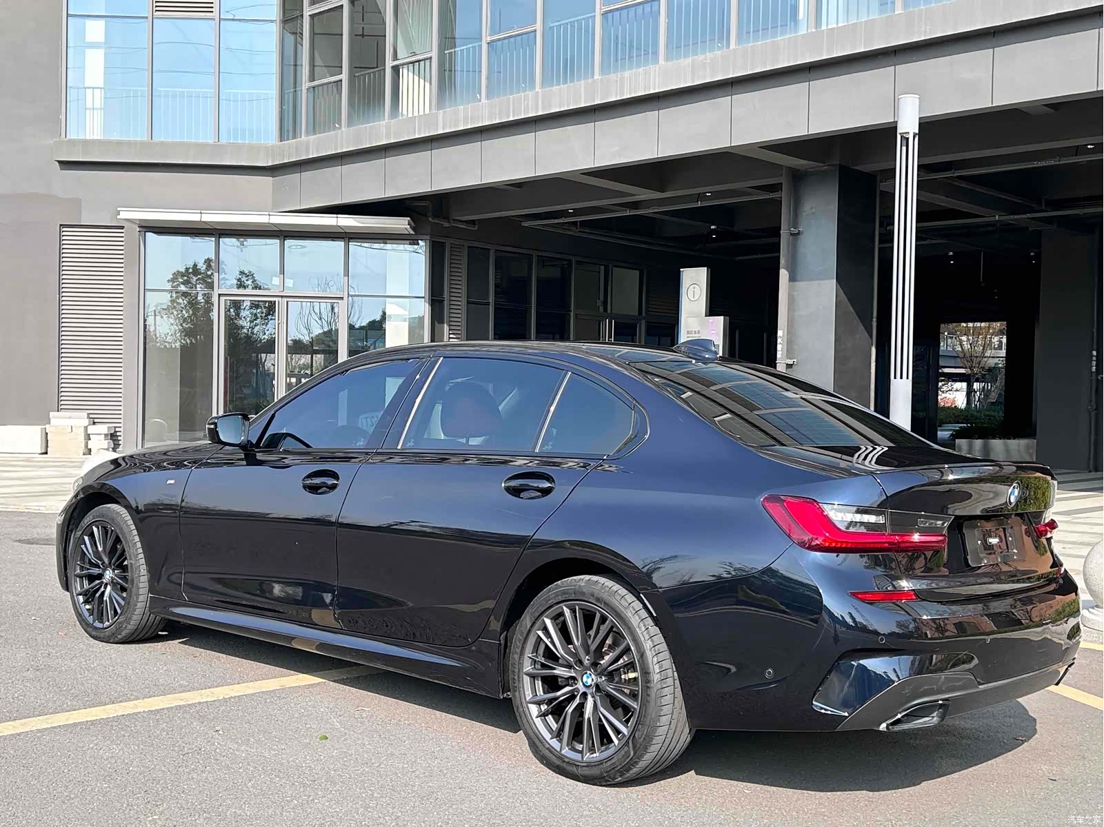 BMW 3 Series, 2022 11