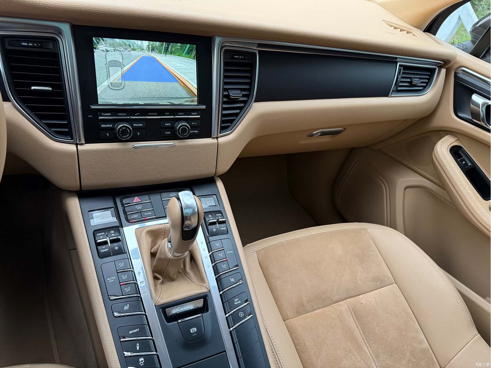 Porsche Macan, 2015 12